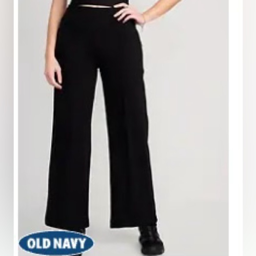 Old Navy High-Waisted Dynamic Fleece Wide Leg Pants